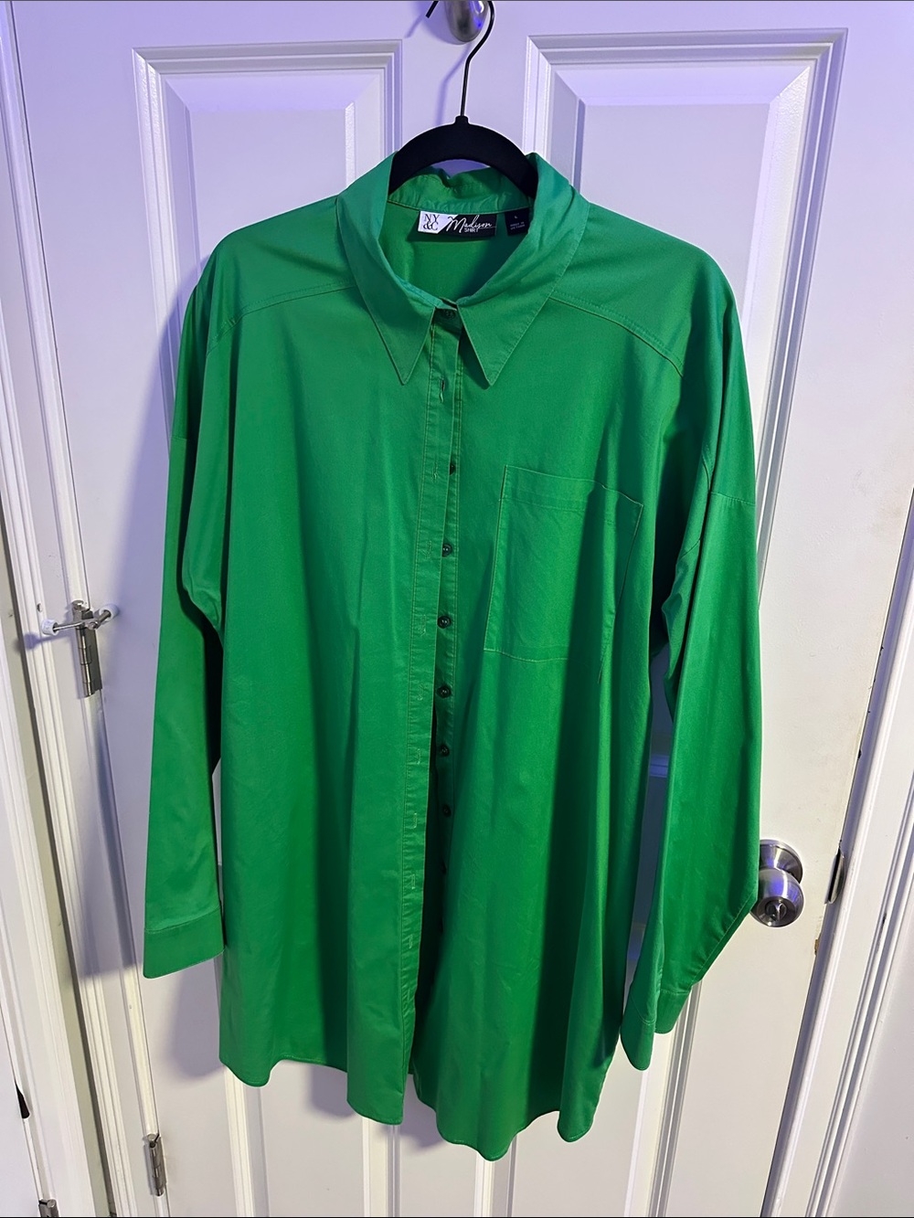 New York & Company Vibrant Green Men's Button-Down Shirt